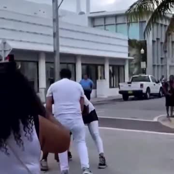 2021 Miami Spring Break - Blacks Twerking as Another Black Chased For Not Paying Bill