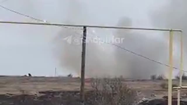 Terrible scenes😳 Fighting in the village of Bugas near the Ukrainian city of Volnovakha