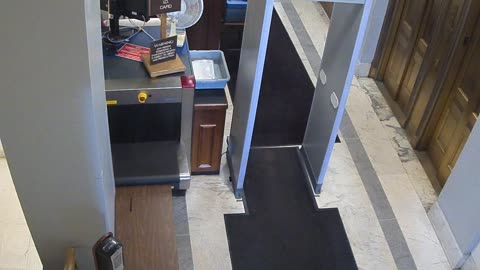 1017RSOB01DelAveADADoor_2021-01-06_04h11min00s457ms.mp4