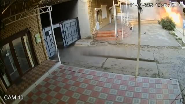 The moment when the Ukrainian traitor who defected to Russia is assassinated