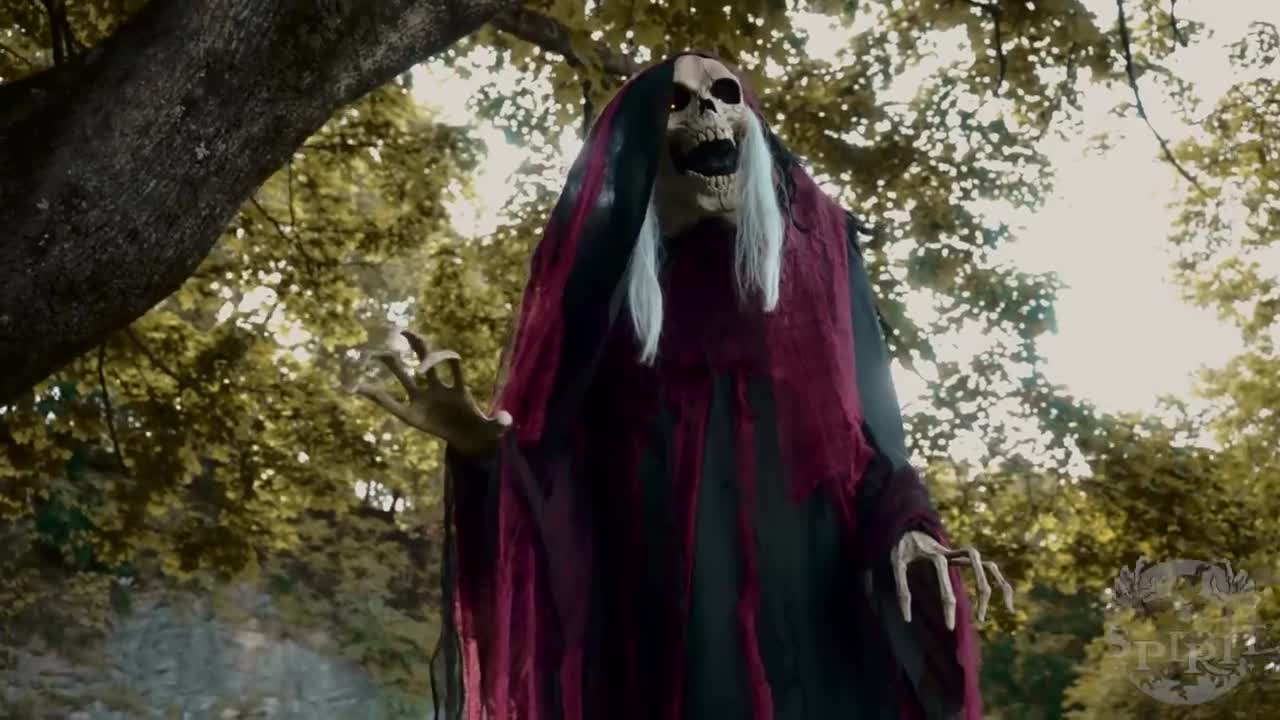 7 Ft Rising Reaper - Spirit Halloween