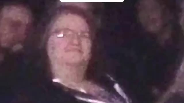 300 people and only one wearing a mask, watch this comedian go off on them