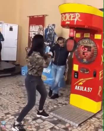 ladies know how to punch 😂😂