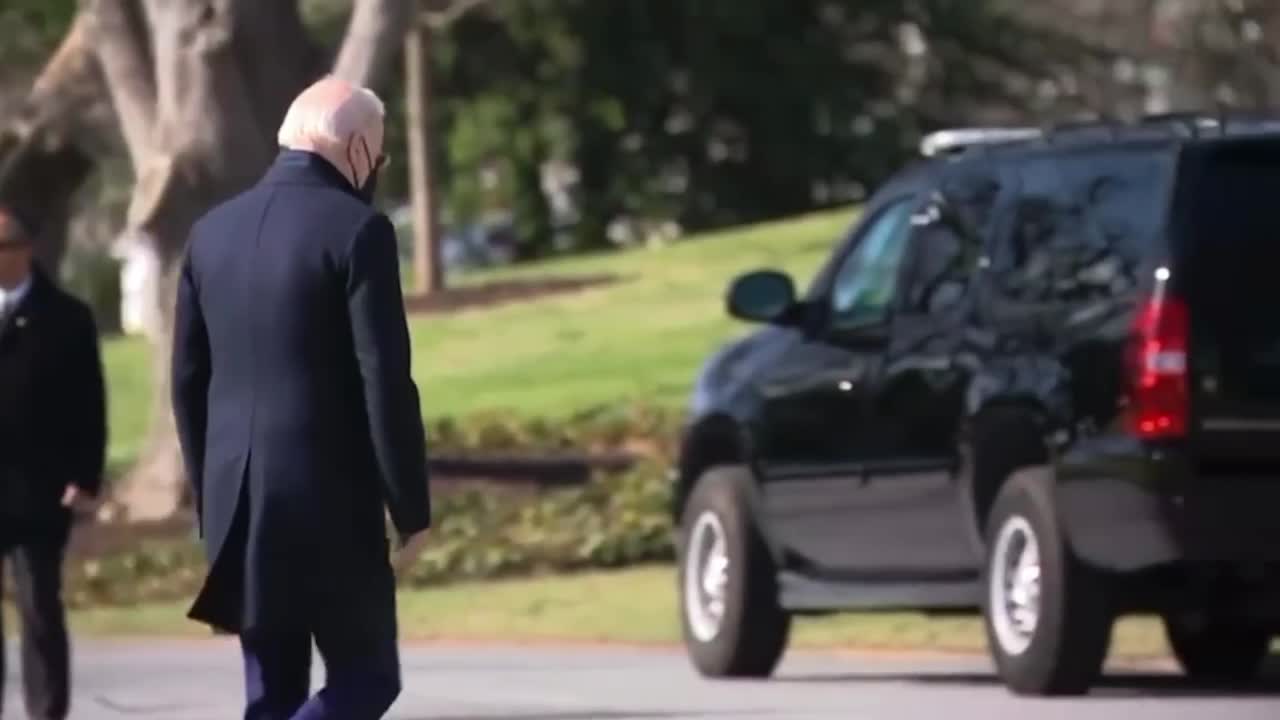 Biden the robot 🤣