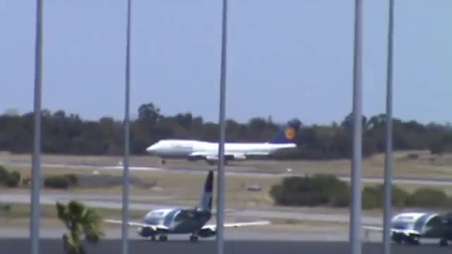 Lufthansa 747-400 Perth Taxi and Take Off
