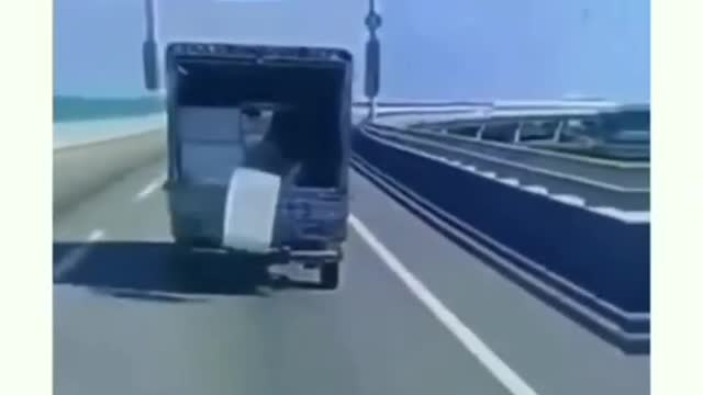 Funny clip Newton's 3rd law of motion