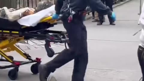 Shoutout to the NYPD/FDNY for doing Flag Flag PSYOPS for the Parasites