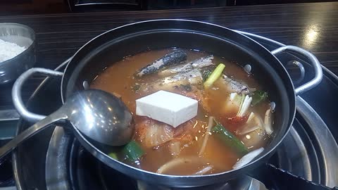 saury kimchi stew