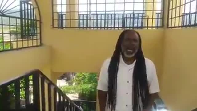 Rasta a speak him mind....watch to the end
