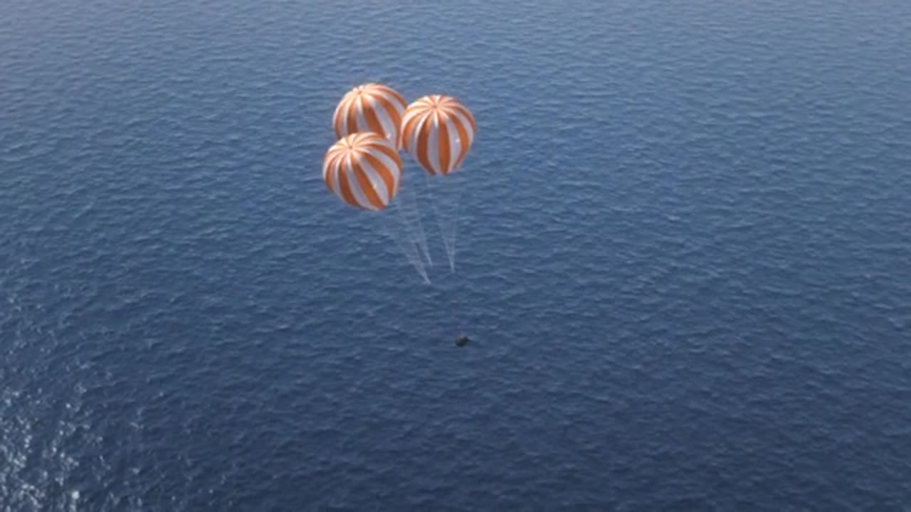 Spaceship satallite deployment