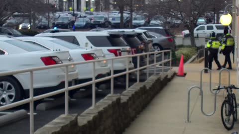 1669HQOB01SouthwestWalkway_2021-01-06_16h40min02s260ms.mp4