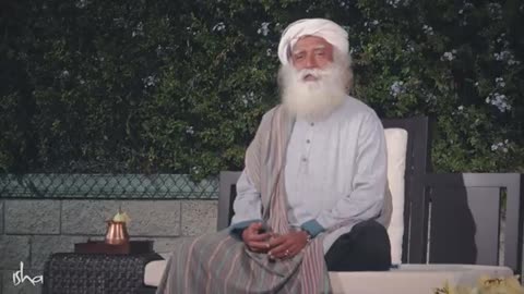 Als die USA und die UdSSR den Mond fast atomar bombardierten | Sadhguru