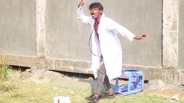 Whatsapp funny videos_Verry Injection Comedy Video Stupid Boys_New Doctor Funny videos 2020_Ep-17