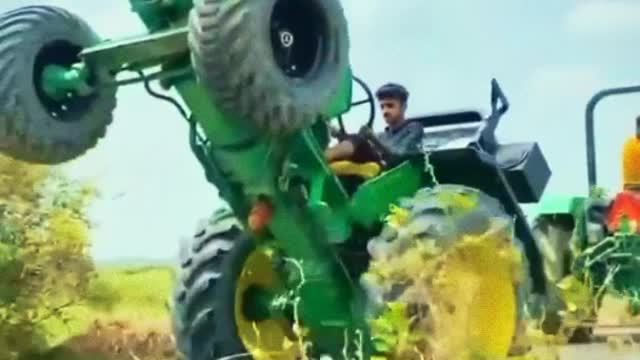 Pawar full tractor stunt