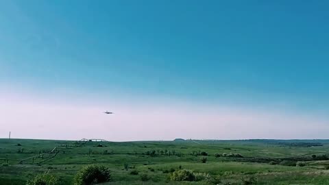 Ukraine War - Su-25 attack aircraft pass at low altitudes in Donbass