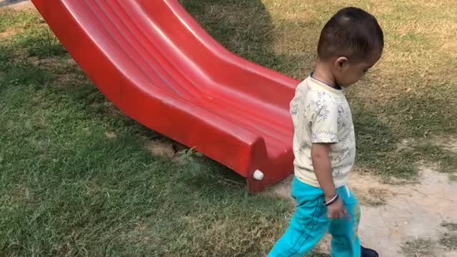 After pandemic !! The kid is finding his friends in the park...