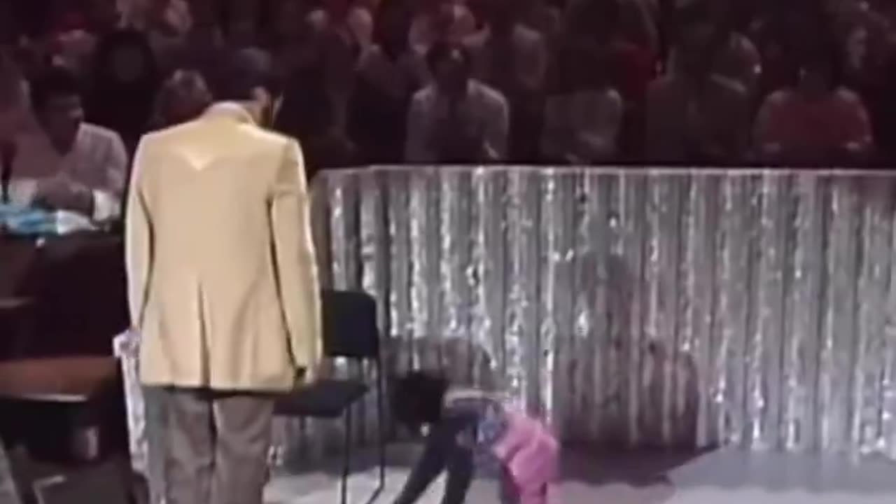 Michael Jackson's Chimpanzee Bubbles Does the Moonwalk