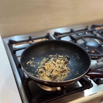 "A Flavor Explosion from the Lion City: The Delectable Delight of Singapore's Famous Cereal Prawn" 🦐🦐🦐