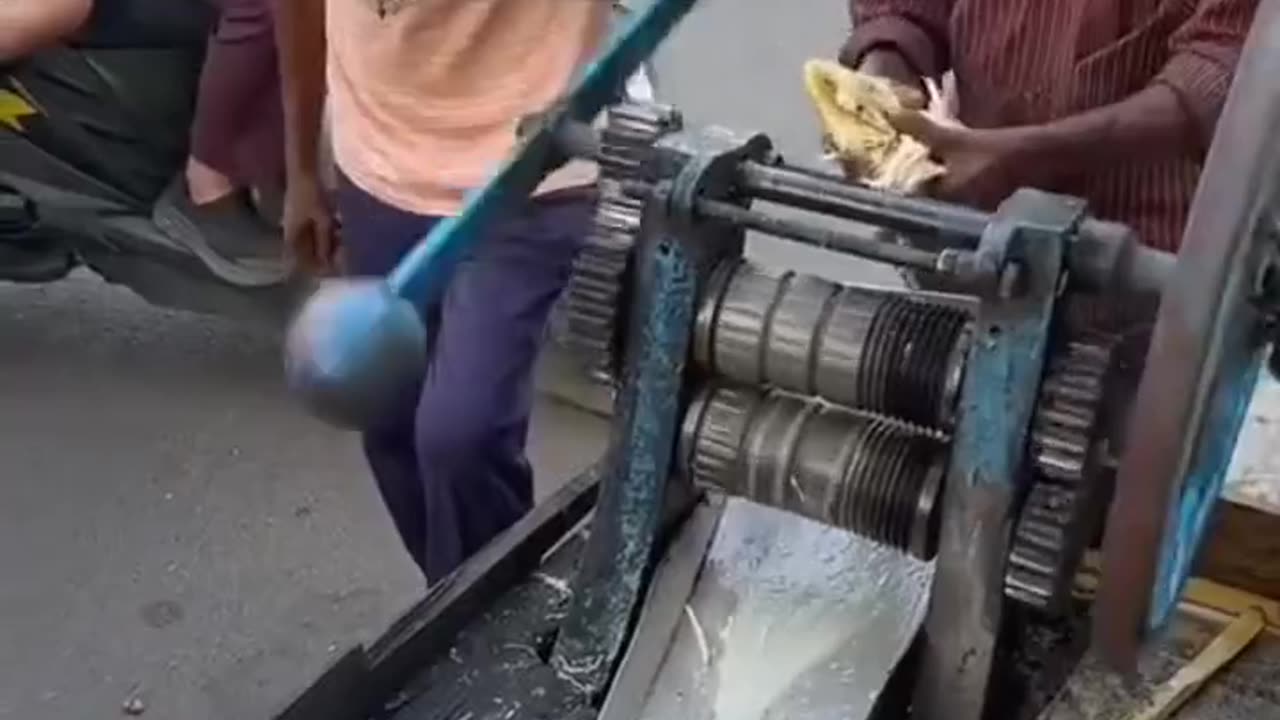 Mehnat se khushali hai