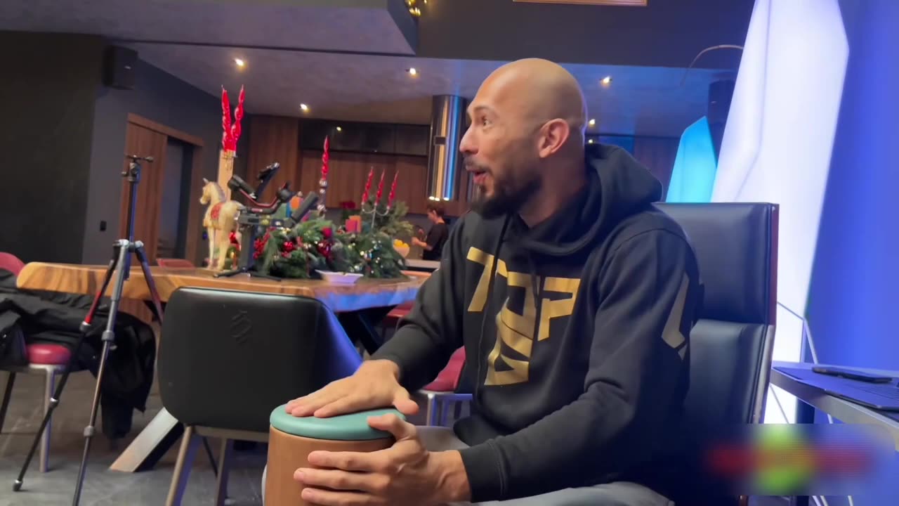 UNO With The Boys - Tate Confidential