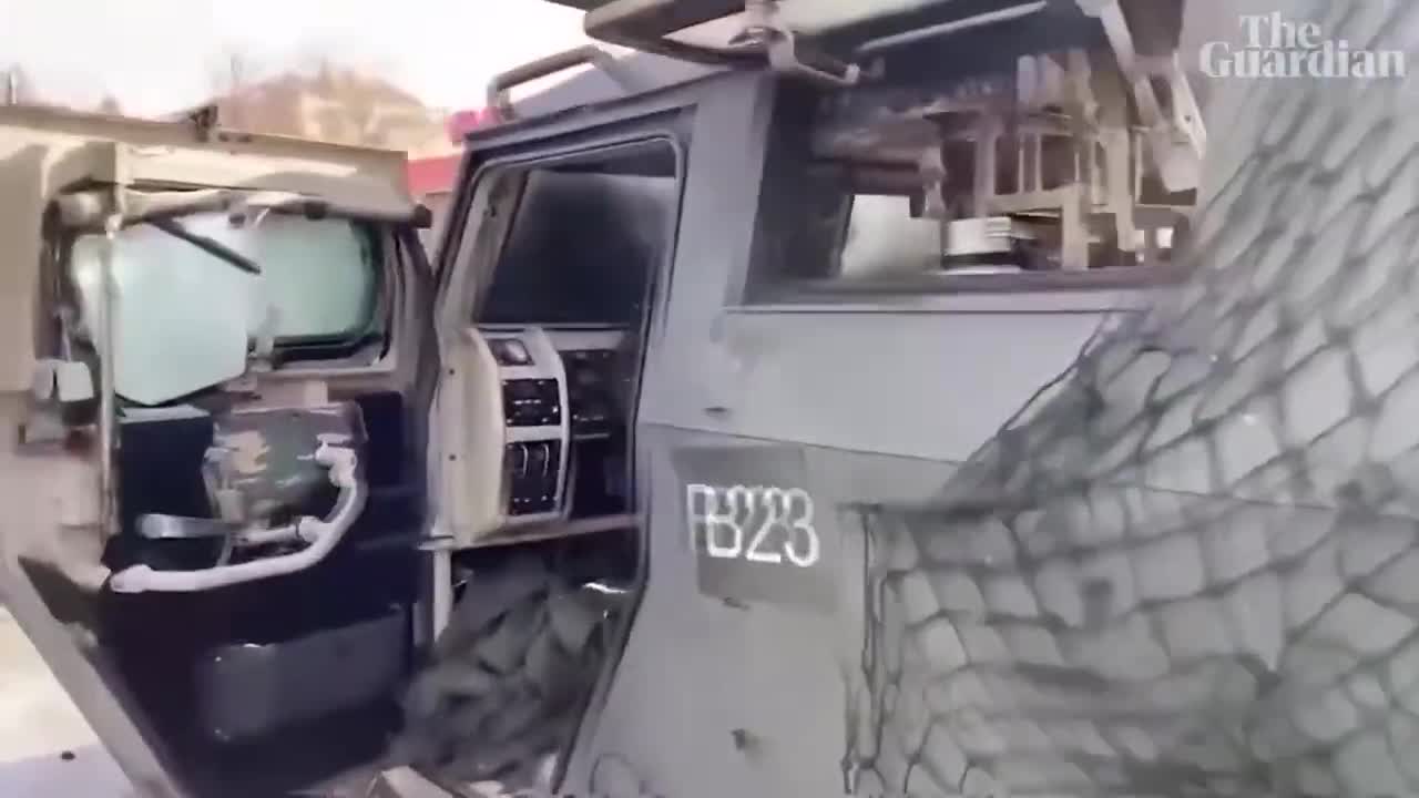 Fighting on streets of Kharkiv after Russian tanks enter Ukrainian city 🤯