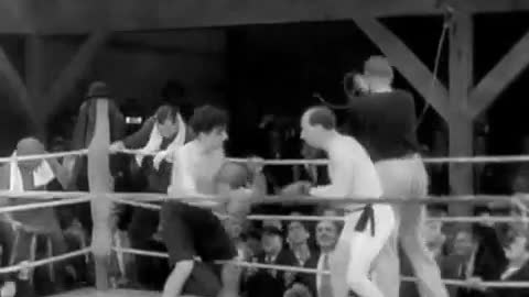 Charlie Chaplin - Boxing 1