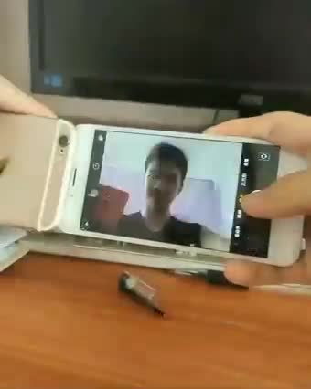 Best smartphone ever to take selfie😂😂