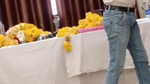 I sing my faverate song of kishor Da