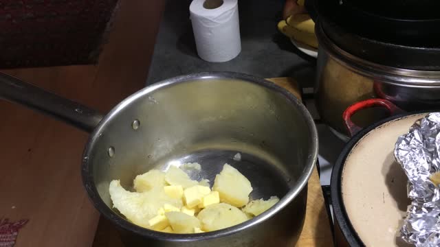 Cooking with Roger (Chilli Part 3)