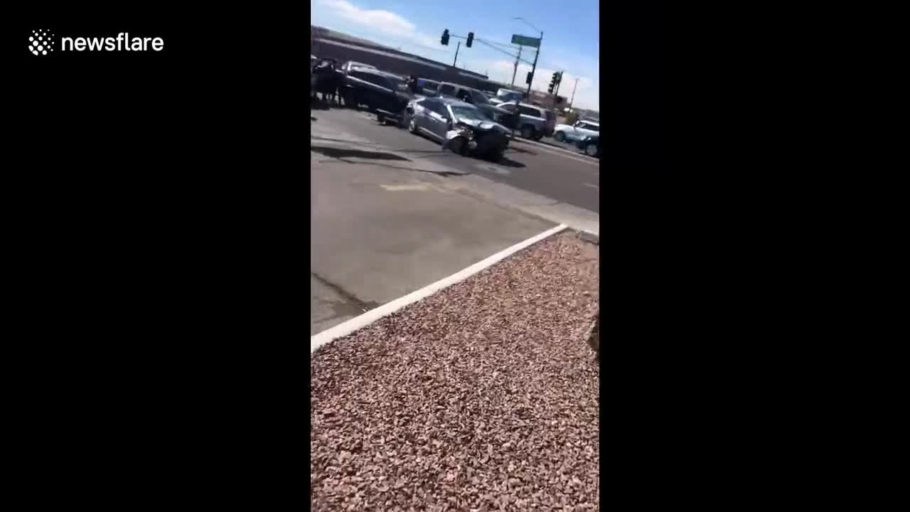 Intense scene as Phoenix bystanders desperately ask officers not to shoot after traffic stop