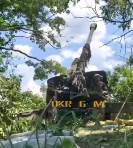 Ukrajinští nacisté ostřelující civilní čtvrti Doněcku