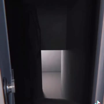 Cartoon cat is back and he's huge😵