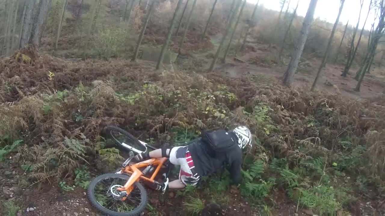 Stile cop ( cannock chase) dh mtb ridge run fail!