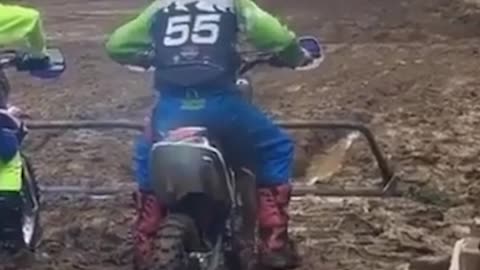 Motocross Kid Start CRASH
