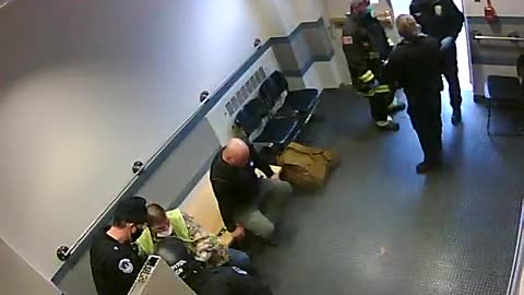 1657HQOB02PrisonerProcessingLobby_2021-01-06_16h00min00s693ms.mp4