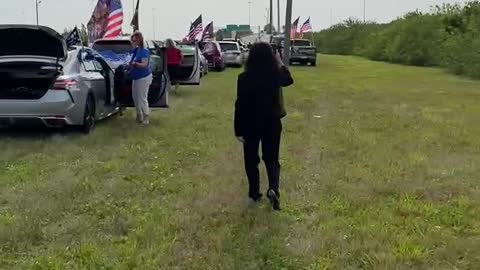 Trump caravan going to general Flyn in Bradenton