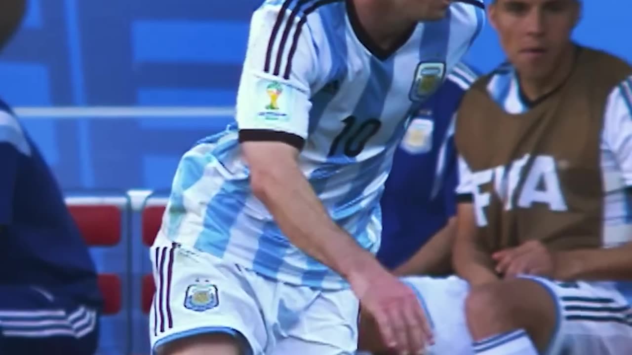 "Does anyone leave defenders behind like Leo?"