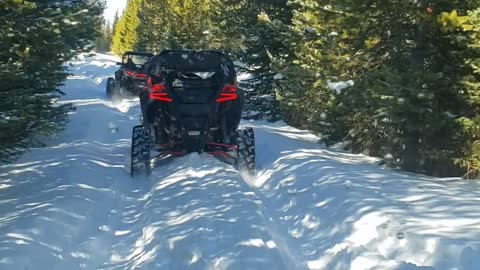 SXs Snowbashing in Wyoming