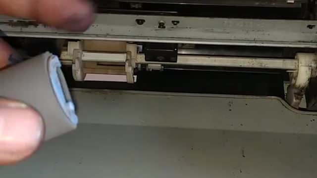 How to remove or replace pickup roller in hp small laserjet printers