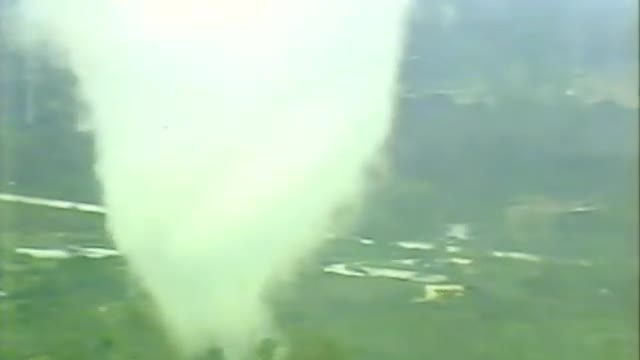 Brooklyn Park - Fridley, Minnesota Tornado 7-18-86 (Helicopter Footage)