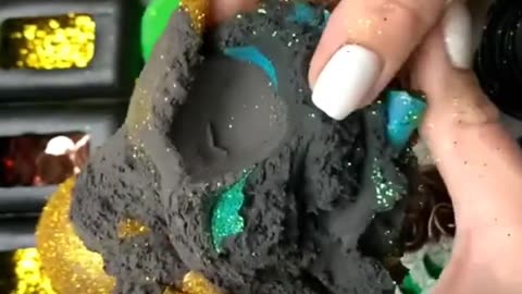 Hand crushing Foam