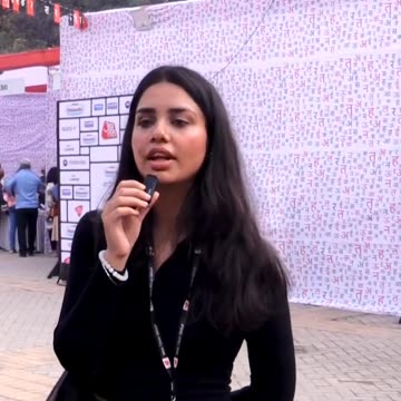 Mentorship or self-discovery? ⁣