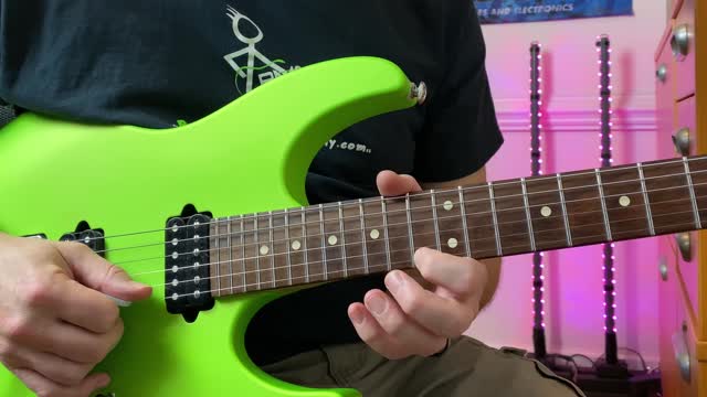 Quick lick for the day! Harmonic minor in under one minute!