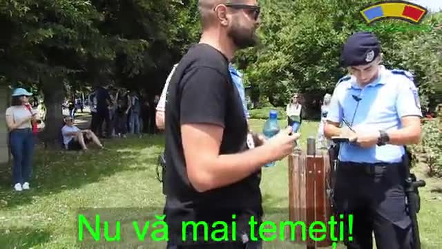 Manifestanți de la Marșul Normalității, luați de Jandarmi pe motiv de tricou