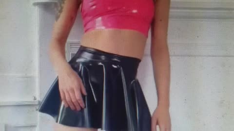 Tuesday's Latex Skirt 💙👄