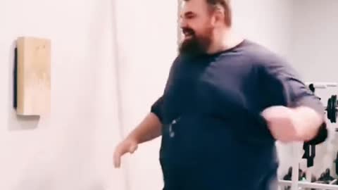 Powerful stuffing hands