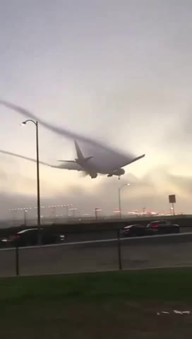 great plane. 🔥spotter place ! 🔥😢😮The scene is terrifying