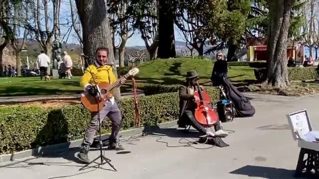 Bocca di rosa - Artisti di strada in riva al lago - feat. Giacomo Gamberucci