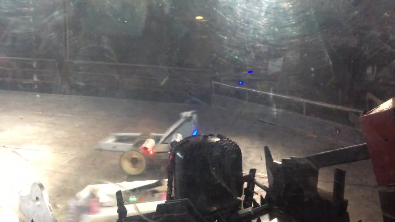 Extreme Robots Cheltenham 2018: Backflip Vs Gaston Vs Kaizen
