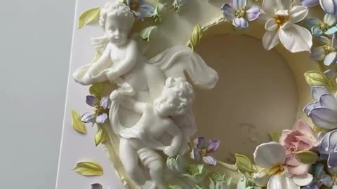 Discover the Art of Impressive Cake Decorating!